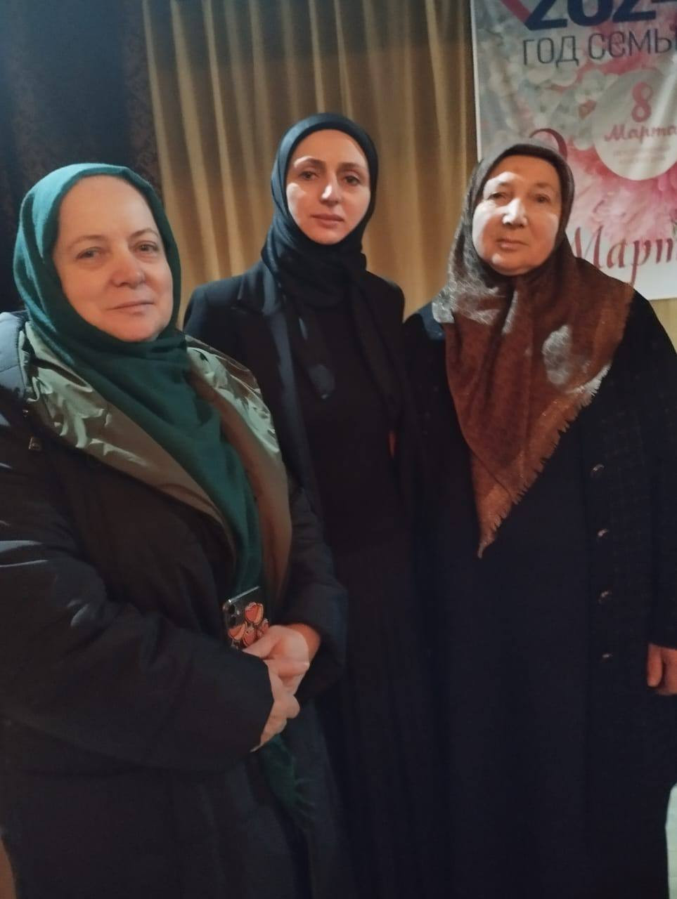 Встреча с доверенными лицами Владимира Владимировича Путина с Сапижат Исаевной Мазаевой и Джамбулатом Мусаевичем Магомедовым